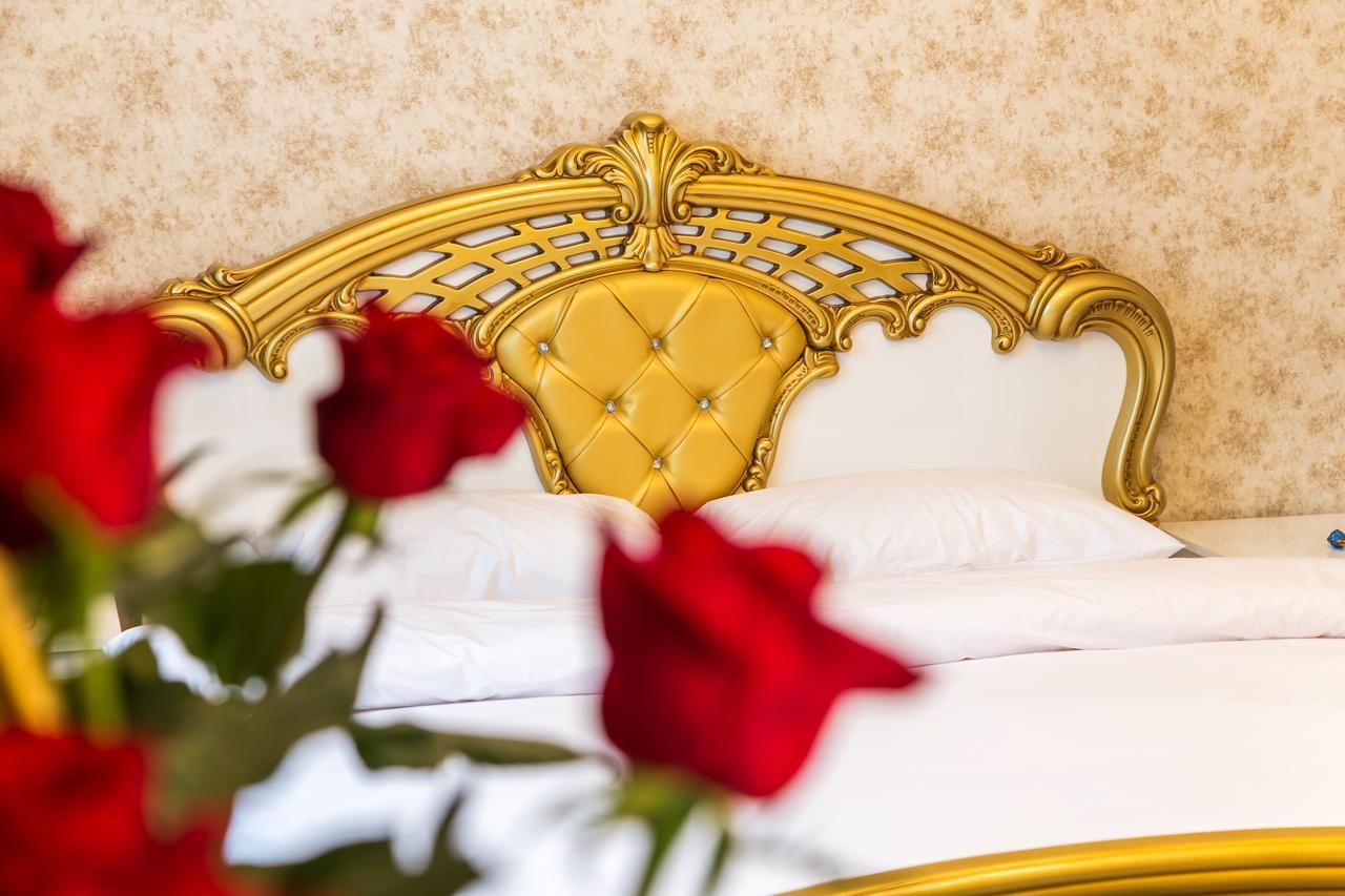 Deluxe Suite Sofia Exterior photo